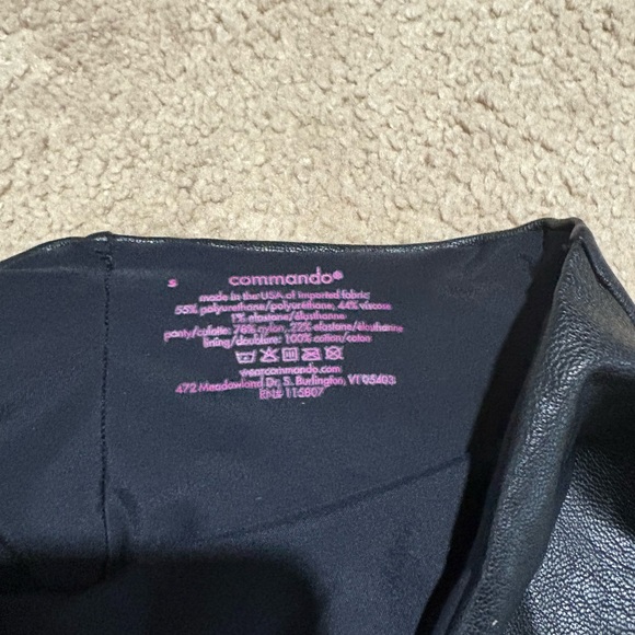 The Faux Leather Mini Skirt from Commando Sz Small - Picture 8 of 8